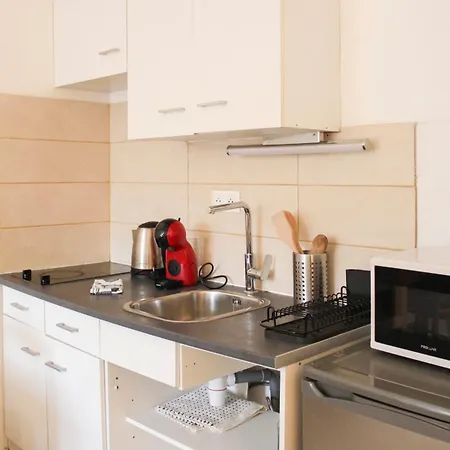 Apartamento Bright In Perfect For Couples Pantin