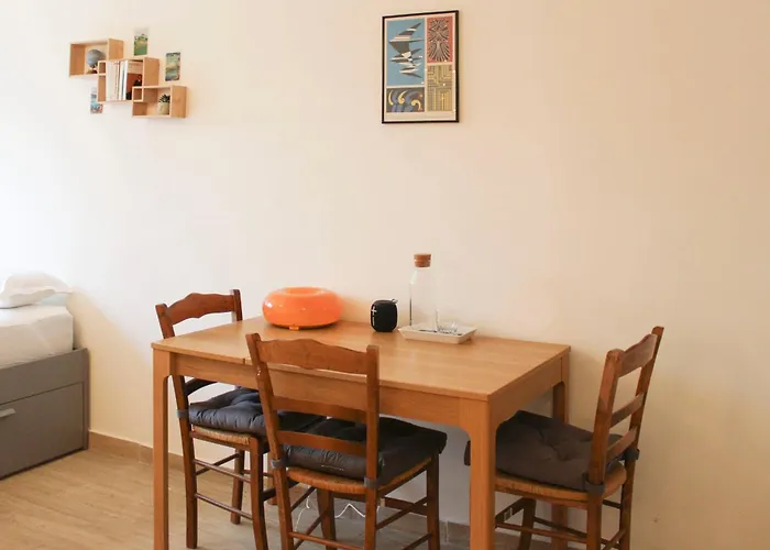 Bright In Pantin Perfect For Couples * Pantin